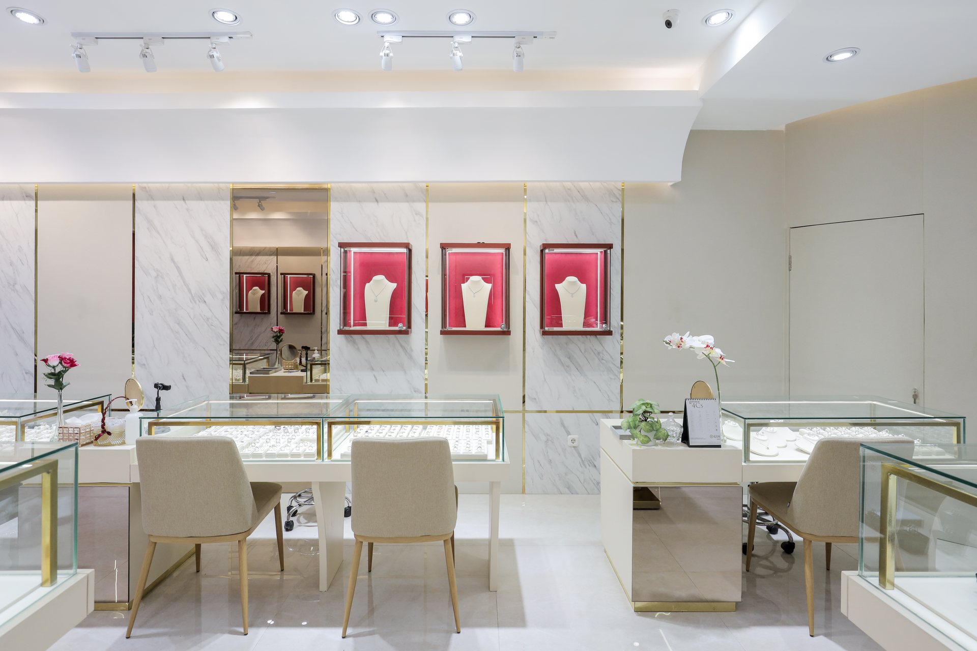 SPACE Elegance Residence photo 8